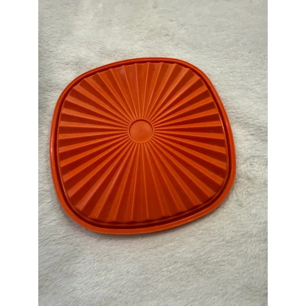 Vintage Tupperware Orange Servalier Sunburst Lid Replacement 839-17 7.5‎ Inch